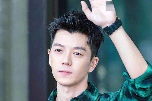 吃瓜娱乐王栎鑫是谁扮演的,揭秘王栎鑫角色扮演者之谜
